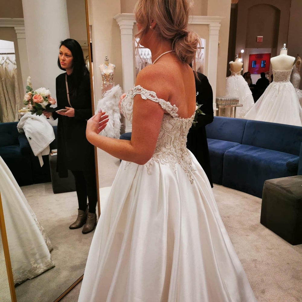 Maggie Sottero Wedding gown - Picture 6 of 6